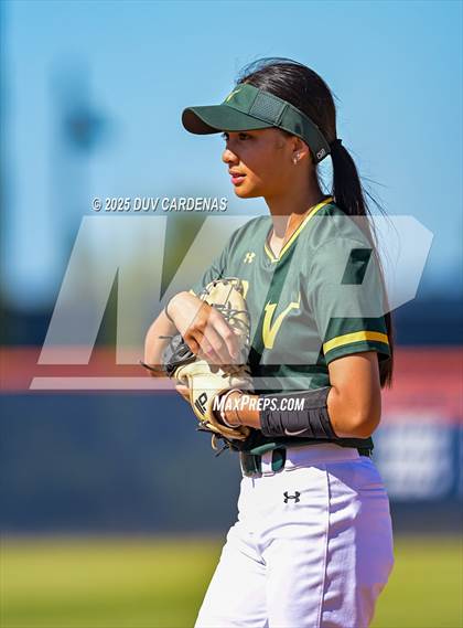 Thumbnail 1 in Central Catholic vs. Vanden (CIF SJS D3 Final) photogallery.