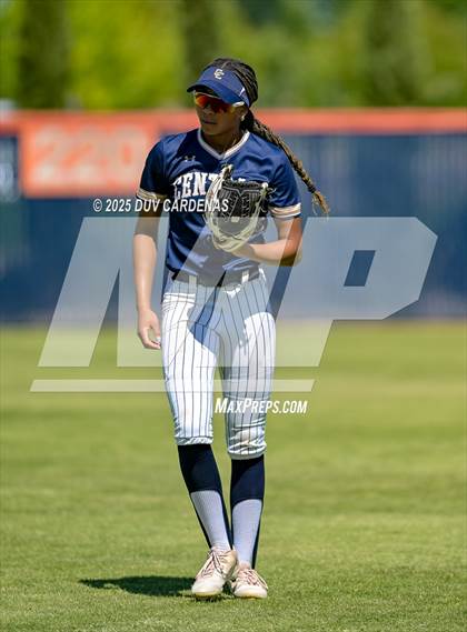 Thumbnail 3 in Central Catholic vs. Vanden (CIF SJS D3 Final) photogallery.
