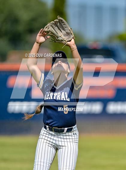 Thumbnail 2 in Central Catholic vs. Vanden (CIF SJS D3 Final) photogallery.