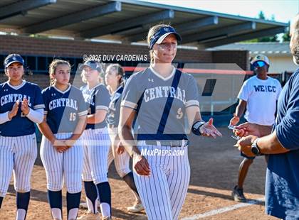 Thumbnail 2 in Central Catholic vs. Vanden (CIF SJS D3 Final) photogallery.
