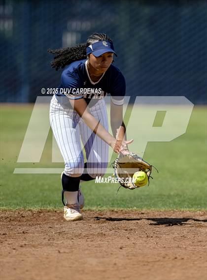 Thumbnail 1 in Central Catholic vs. Vanden (CIF SJS D3 Final) photogallery.