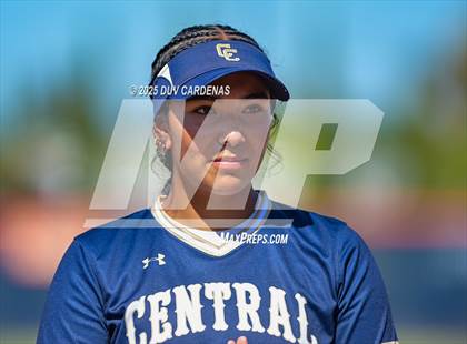 Thumbnail 2 in Central Catholic vs. Vanden (CIF SJS D3 Final) photogallery.