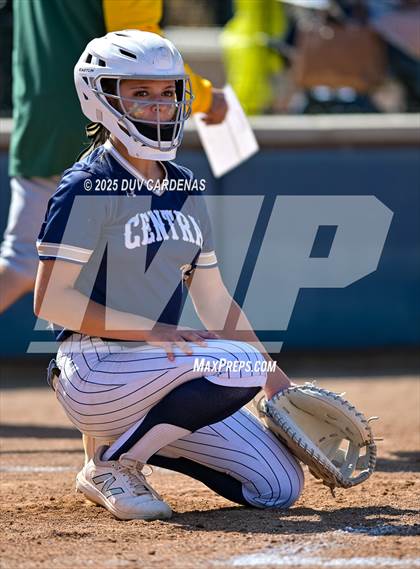 Thumbnail 2 in Central Catholic vs. Vanden (CIF SJS D3 Final) photogallery.