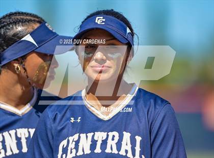 Thumbnail 3 in Central Catholic vs. Vanden (CIF SJS D3 Final) photogallery.