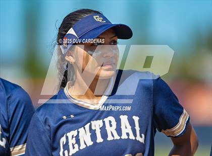 Thumbnail 3 in Central Catholic vs. Vanden (CIF SJS D3 Final) photogallery.