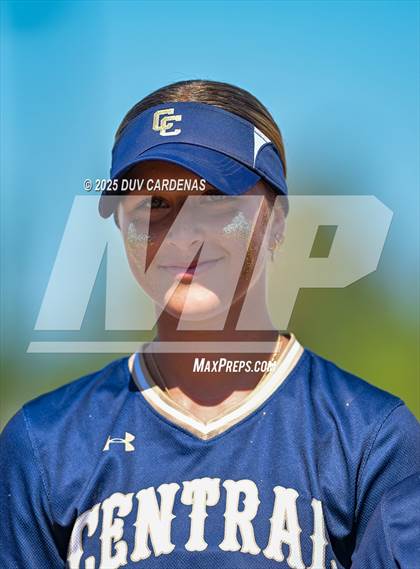 Thumbnail 2 in Central Catholic vs. Vanden (CIF SJS D3 Final) photogallery.