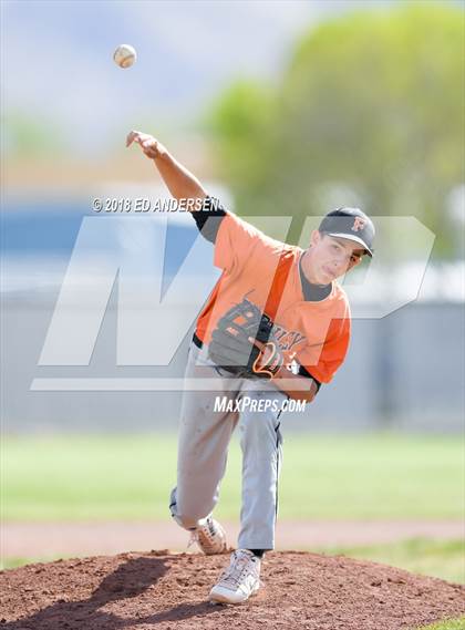 Thumbnail 1 in Fernley @ Yerington photogallery.