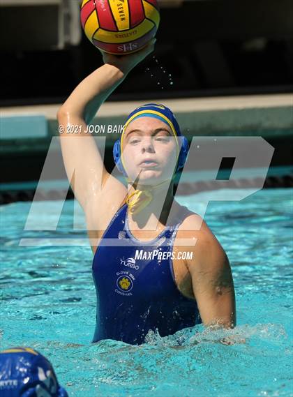 Thumbnail 2 in Arroyo Grande vs Clovis (St. Francis Invitational) photogallery.