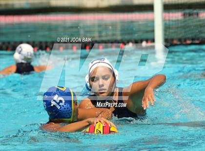Thumbnail 1 in Arroyo Grande vs Clovis (St. Francis Invitational) photogallery.