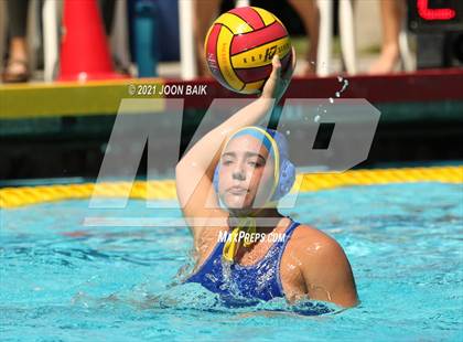 Thumbnail 3 in Arroyo Grande vs Clovis (St. Francis Invitational) photogallery.