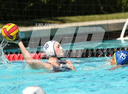 Thumbnail 1 in Arroyo Grande vs Clovis (St. Francis Invitational) photogallery.