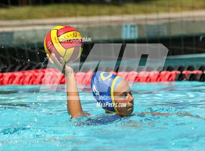 Thumbnail 3 in Arroyo Grande vs Clovis (St. Francis Invitational) photogallery.