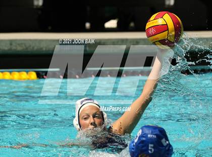 Thumbnail 2 in Arroyo Grande vs Clovis (St. Francis Invitational) photogallery.