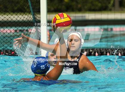 Thumbnail 3 in Arroyo Grande vs Clovis (St. Francis Invitational) photogallery.