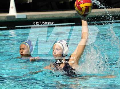 Thumbnail 3 in Arroyo Grande vs Clovis (St. Francis Invitational) photogallery.