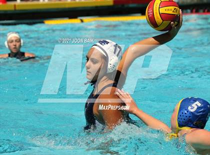 Thumbnail 1 in Arroyo Grande vs Clovis (St. Francis Invitational) photogallery.