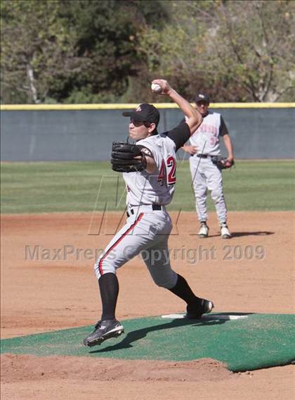 Thumbnail 2 in Rio Hondo Prep @ Flintridge Prep photogallery.