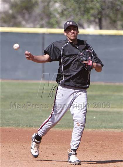 Thumbnail 1 in Rio Hondo Prep @ Flintridge Prep photogallery.