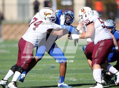 Thumbnail 1 in Georgetown vs. Dripping Springs (UIL 5A Bi-District Playoff) photogallery.
