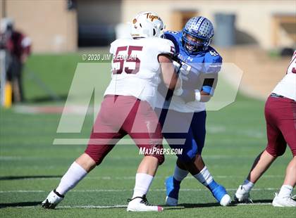 Thumbnail 1 in Georgetown vs. Dripping Springs (UIL 5A Bi-District Playoff) photogallery.