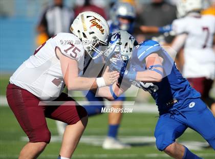 Thumbnail 3 in Georgetown vs. Dripping Springs (UIL 5A Bi-District Playoff) photogallery.