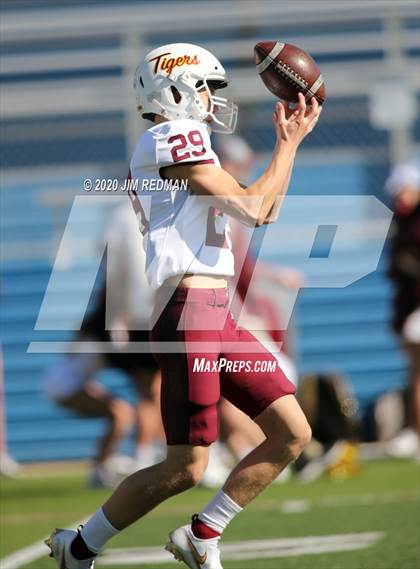 Thumbnail 2 in Georgetown vs. Dripping Springs (UIL 5A Bi-District Playoff) photogallery.