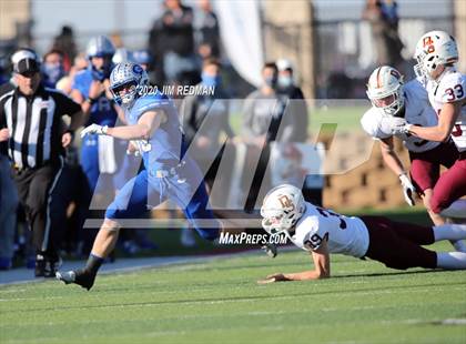 Thumbnail 3 in Georgetown vs. Dripping Springs (UIL 5A Bi-District Playoff) photogallery.