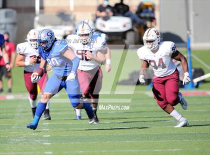 Thumbnail 2 in Georgetown vs. Dripping Springs (UIL 5A Bi-District Playoff) photogallery.