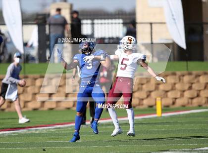 Thumbnail 3 in Georgetown vs. Dripping Springs (UIL 5A Bi-District Playoff) photogallery.