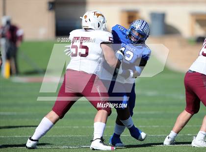 Thumbnail 3 in Georgetown vs. Dripping Springs (UIL 5A Bi-District Playoff) photogallery.