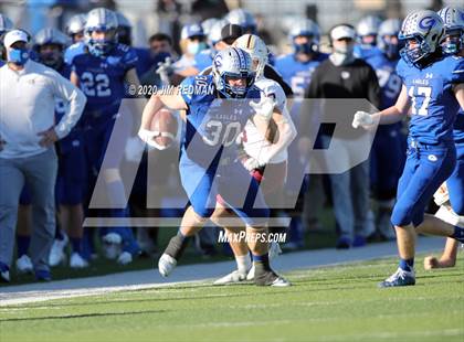 Thumbnail 3 in Georgetown vs. Dripping Springs (UIL 5A Bi-District Playoff) photogallery.