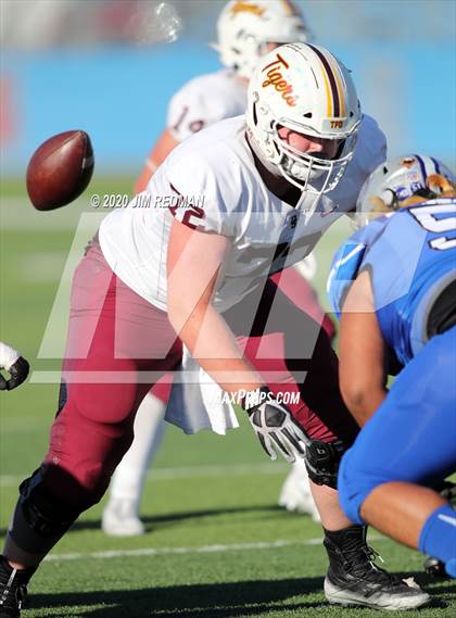 Thumbnail 1 in Georgetown vs. Dripping Springs (UIL 5A Bi-District Playoff) photogallery.