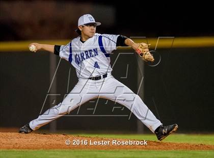 Thumbnail 2 in MacArthur vs Warren photogallery.