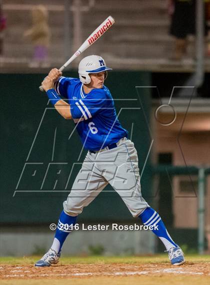 Thumbnail 2 in MacArthur vs Warren photogallery.