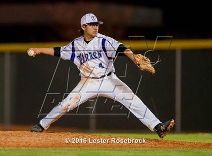 Thumbnail 1 in MacArthur vs Warren photogallery.