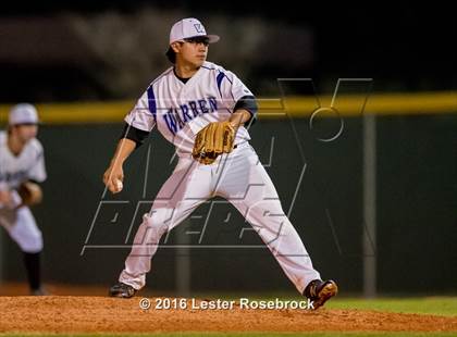 Thumbnail 1 in MacArthur vs Warren photogallery.