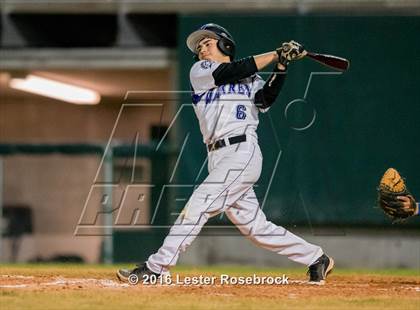 Thumbnail 3 in MacArthur vs Warren photogallery.