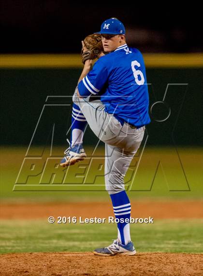 Thumbnail 2 in MacArthur vs Warren photogallery.