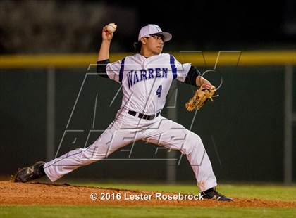 Thumbnail 3 in MacArthur vs Warren photogallery.
