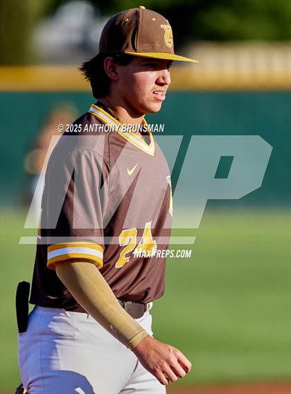 Thumbnail 3 in Central Catholic vs. Yuba City (CIF SJS D3 Final) photogallery.