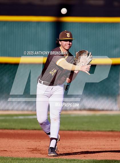 Thumbnail 3 in Central Catholic vs. Yuba City (CIF SJS D3 Final) photogallery.