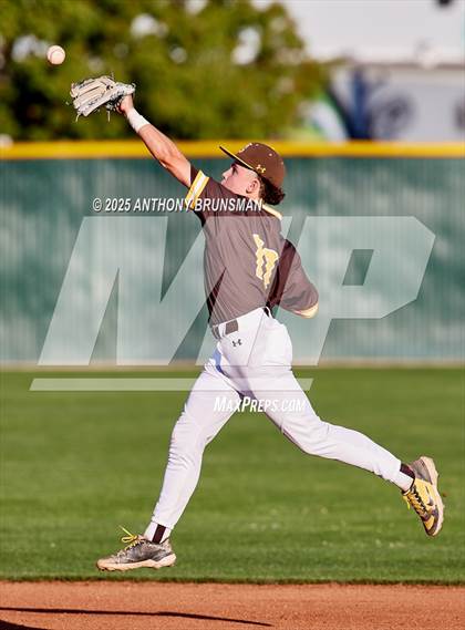 Thumbnail 3 in Central Catholic vs. Yuba City (CIF SJS D3 Final) photogallery.