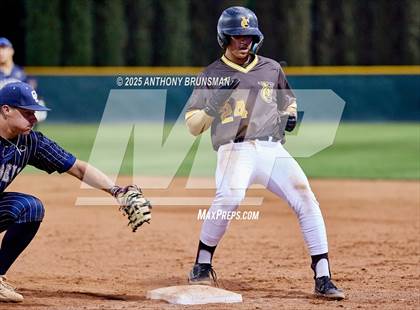 Thumbnail 2 in Central Catholic vs. Yuba City (CIF SJS D3 Final) photogallery.