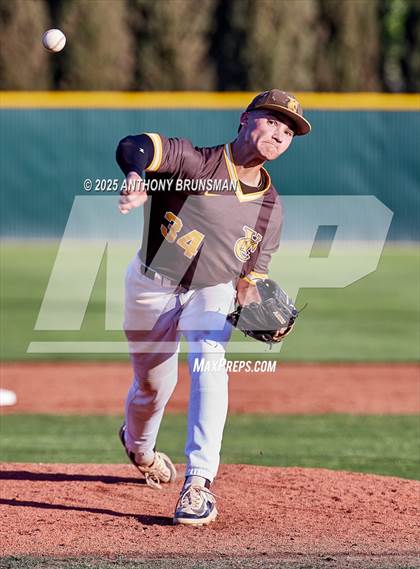 Thumbnail 3 in Central Catholic vs. Yuba City (CIF SJS D3 Final) photogallery.