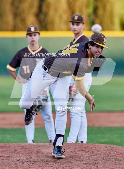 Thumbnail 2 in Central Catholic vs. Yuba City (CIF SJS D3 Final) photogallery.