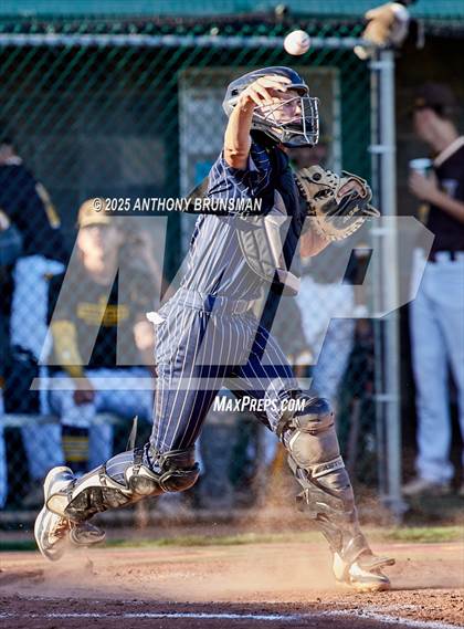 Thumbnail 1 in Central Catholic vs. Yuba City (CIF SJS D3 Final) photogallery.