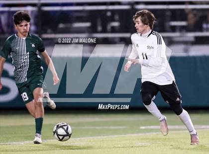Thumbnail 3 in De La Salle vs. Clayton Valley Charter (CIFNCS D1 Semifinals) photogallery.