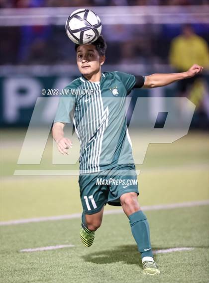 Thumbnail 2 in De La Salle vs. Clayton Valley Charter (CIFNCS D1 Semifinals) photogallery.