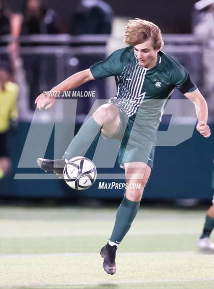 Thumbnail 3 in De La Salle vs. Clayton Valley Charter (CIFNCS D1 Semifinals) photogallery.