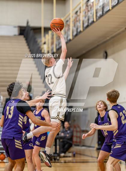 Thumbnail 3 in Grand Island vs Lincoln Southeast photogallery.